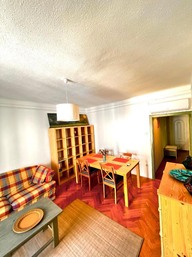 Green Apartman Eger Esterno foto